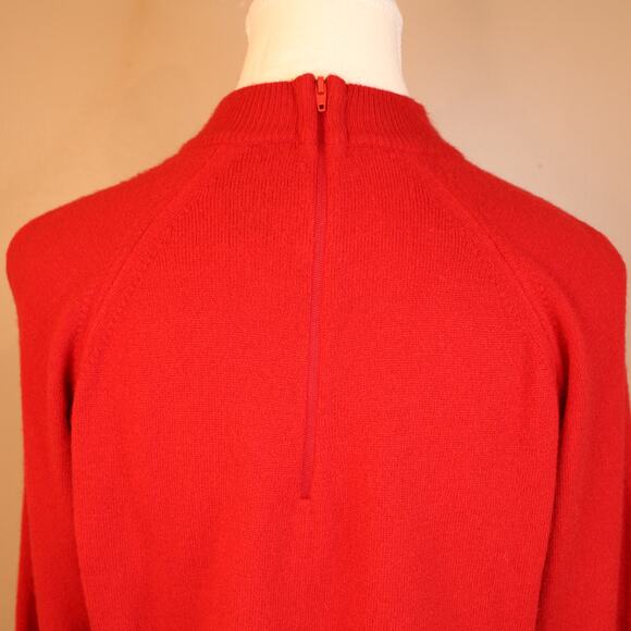 Designers Originals Red Mock Neck Zip Back SUPER SOFT SWEATER sz Petite M - Picture 4 of 6